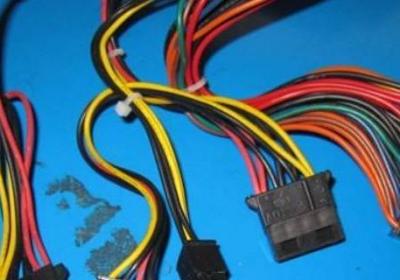 電腦電源線顏色分別代表什么