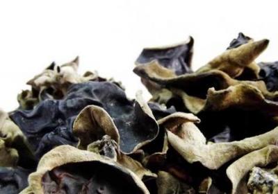 毛木耳與黑木耳的區(qū)別是什么 毛木耳的功效與作用及吃法