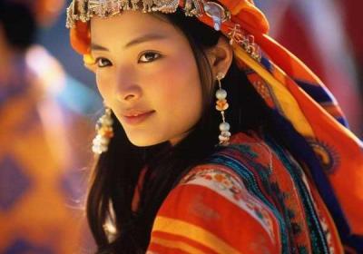 女兒國是哪里的特產(chǎn)，女兒國真實位置揭秘與歷史傳說解析