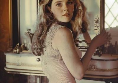 穿塑身衣七年的女孩，塑身七年 一個女孩與束腰衣的漫長對話