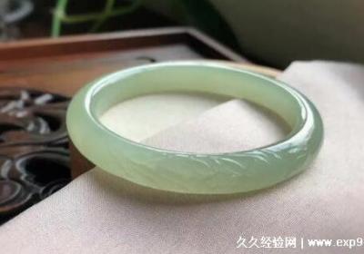 玉手鐲應該怎么選，5種方法幫你挑選出最精致美觀的手鐲