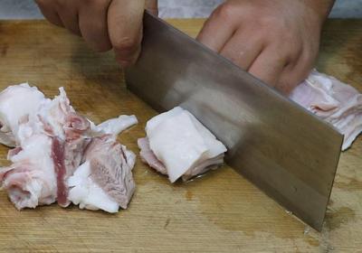 ?羊肉燉白菜的做法（超好吃的羊肉白菜燉粉條教程）