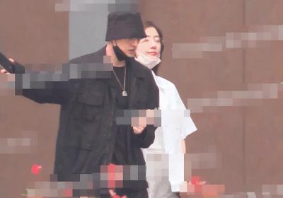 ?32歲男星被曝出軌后宣布離婚，前妻動態指控渣男，離婚疑存內幕