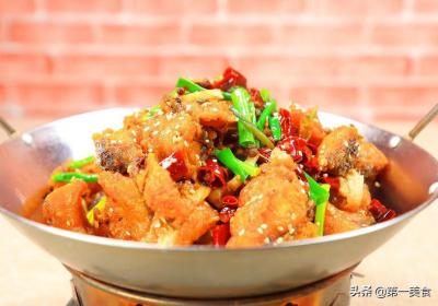 ?這才是干鍋魚的正確做法，廚師長分享做法，咸香入味，越吃越上癮