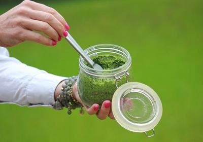 菠菜怎么給寶寶做輔食 5道菠菜食譜做法分享給大家