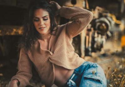 女人私處扒開是紅色的嗎：女性陰部皮膚顏色通常為紅色嗎